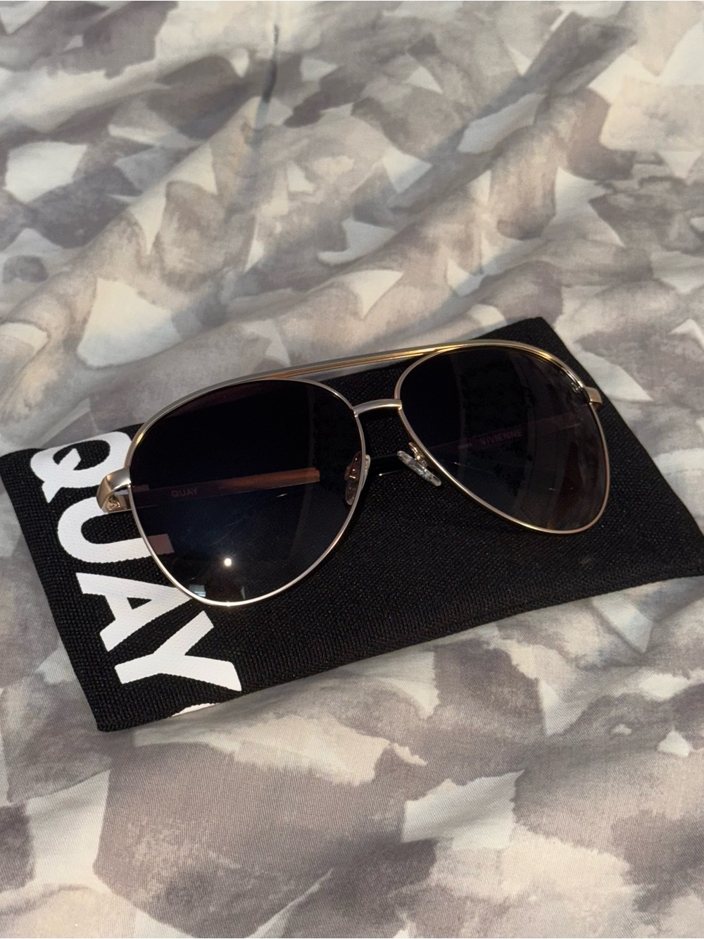 Quay Australia Viviene Sunglass